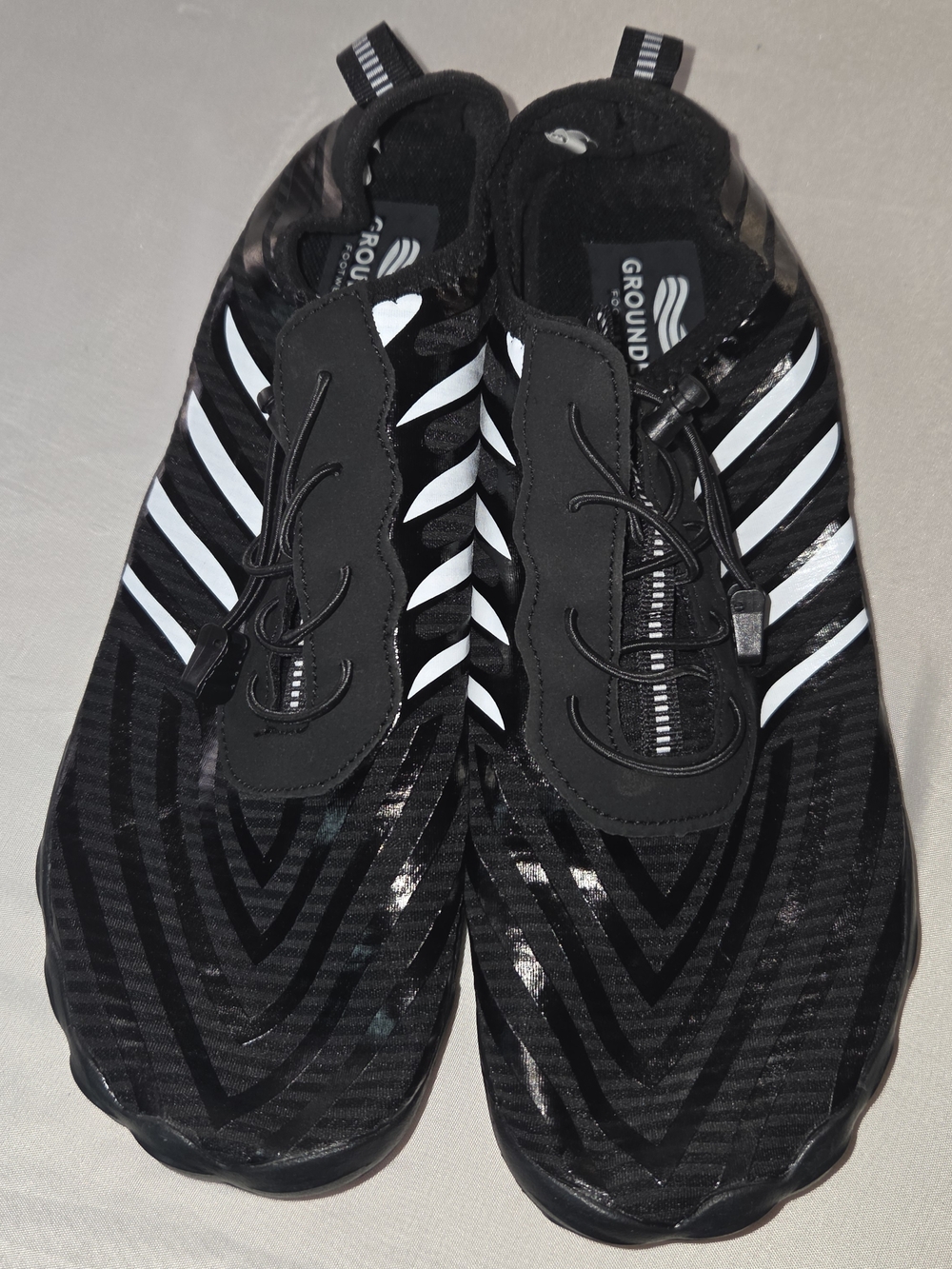 New Grounded Black And White Foot Wear. Mens Size 12, Ladies Size 13.5. DDCP